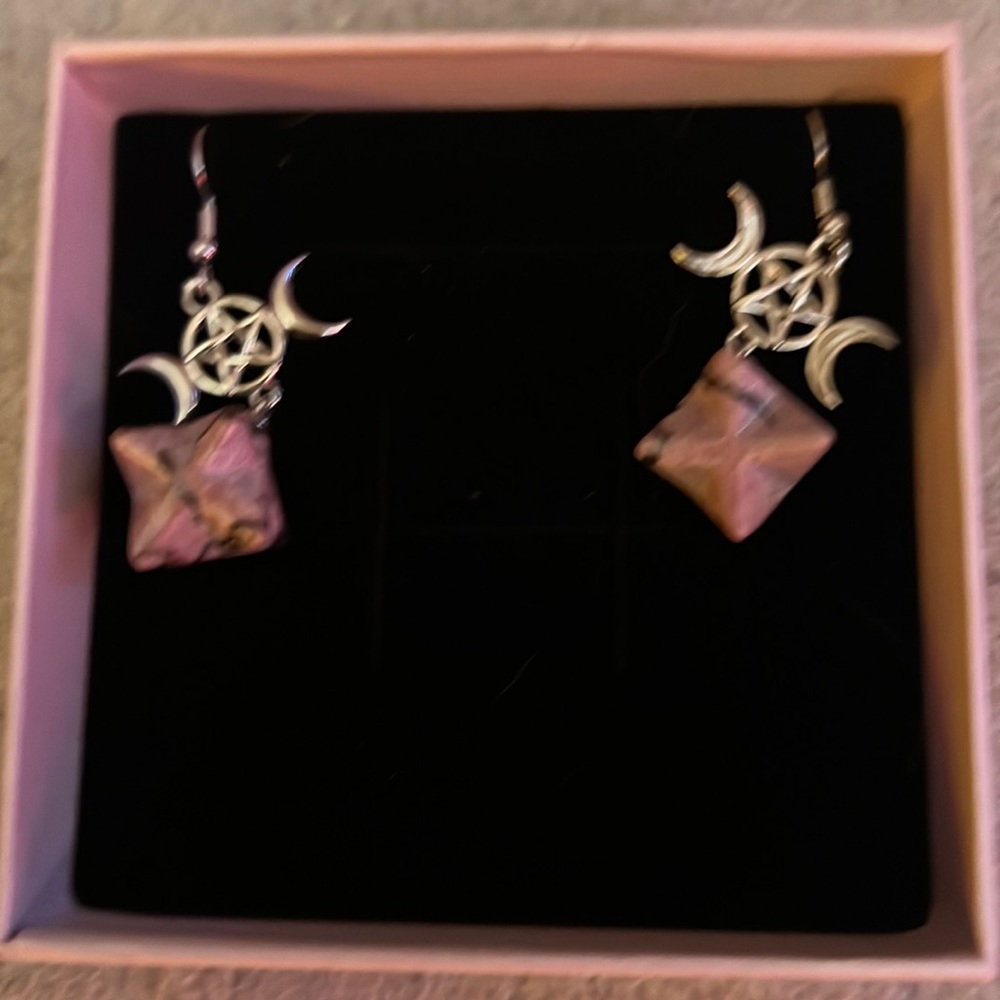 Rhodanite set